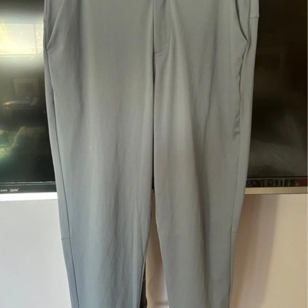 Yogipace women's joggers size medium